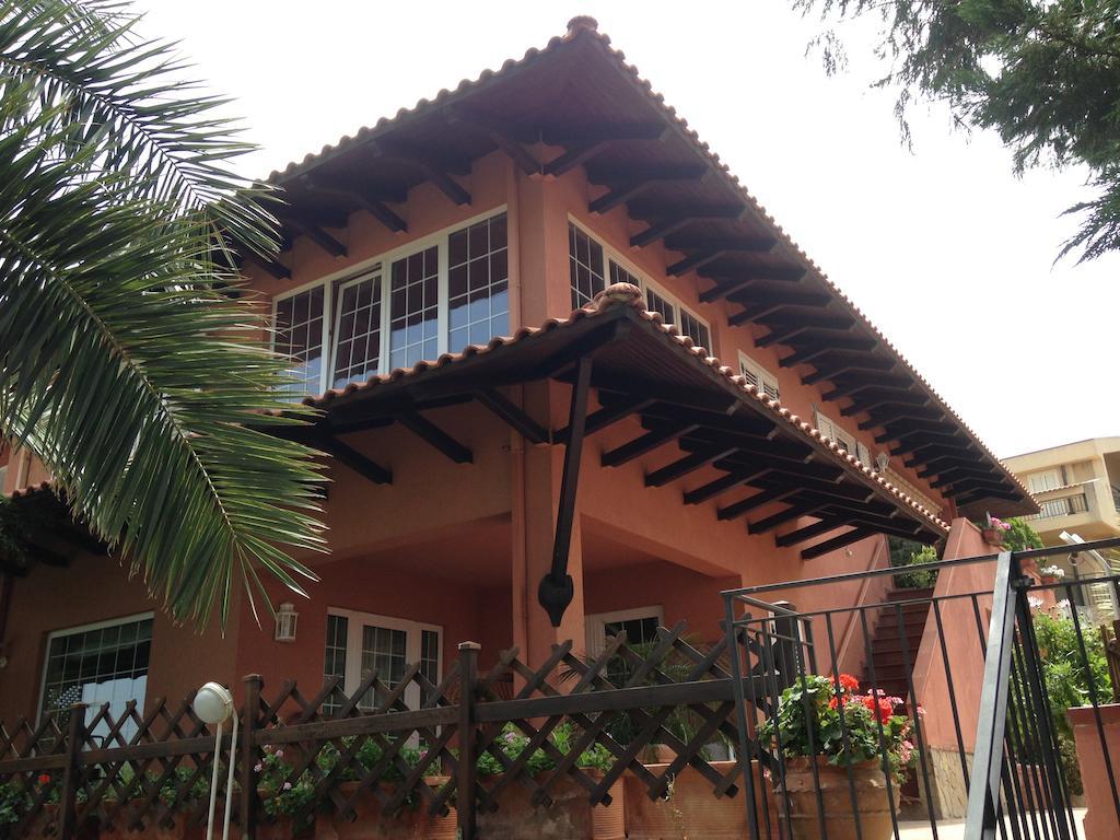 B&B Villa Di Giorgi Чефалу Екстериор снимка