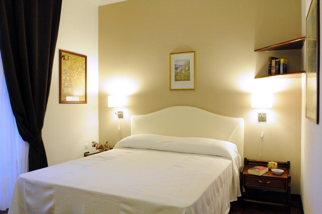B&B Villa Di Giorgi Чефалу Стая снимка